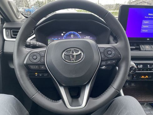 Used 2025 Toyota RAV4 Limited w/ Weather Package AWD/4WD image 20