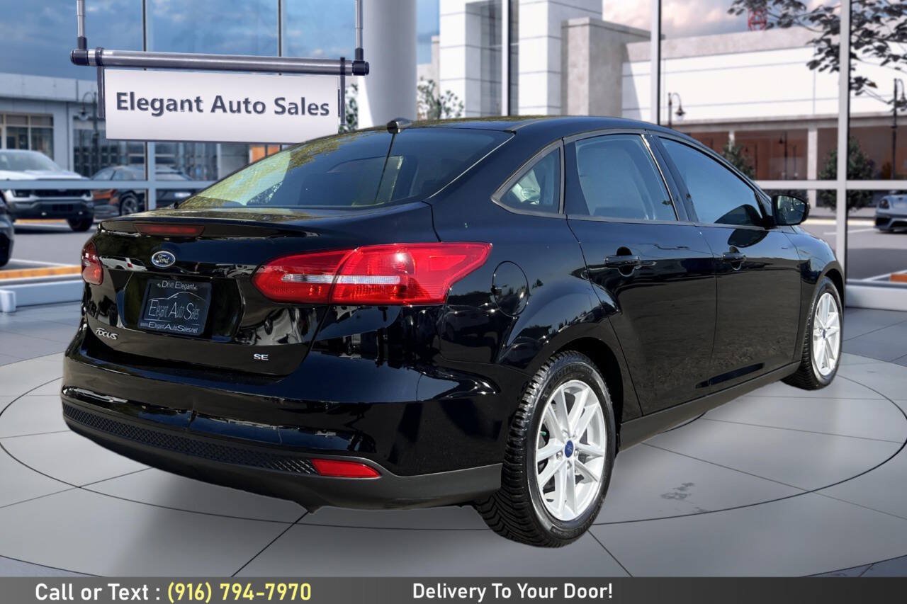 Used 2018 Ford Focus SE w/ Cold Weather Package FWD image 5