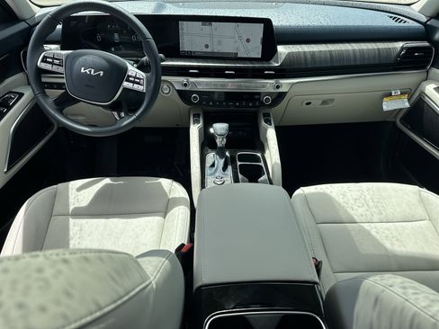 New 2025 Kia Telluride EX w/ EX Captain's Chair Package image 16