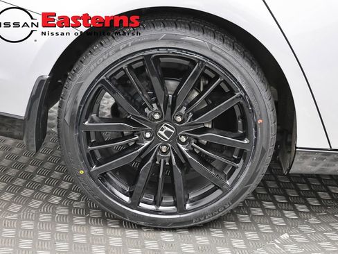 Used 2024 Honda Accord Touring image 29