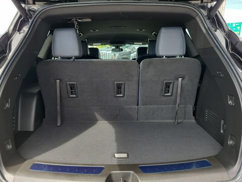 Used 2022 Buick Enclave Essence FWD image 16