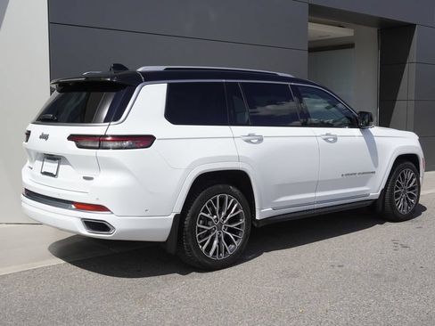Used 2021 Jeep Grand Cherokee L Summit AWD/4WD image 4