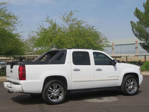 Used 2008 Chevrolet Avalanche LTZ w/ LTZ Preferred Equipment Group image 6