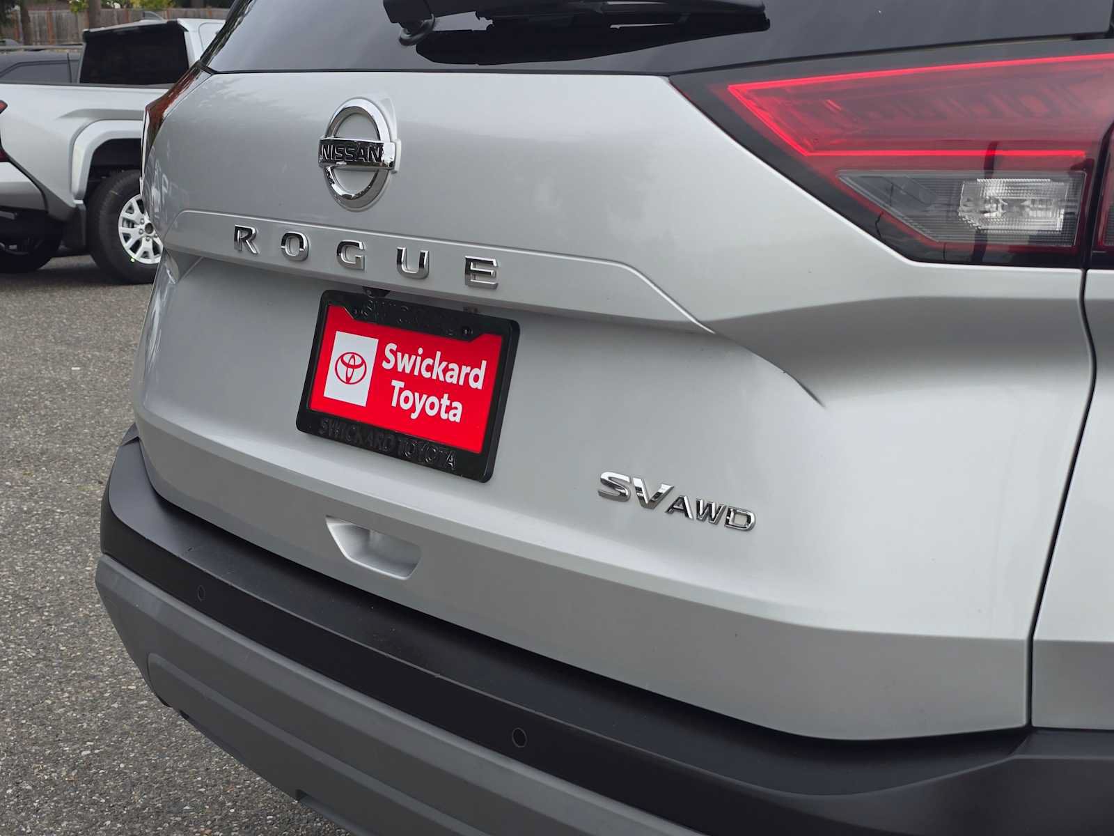 Used 2021 Nissan Rogue SV AWD/4WD image 13