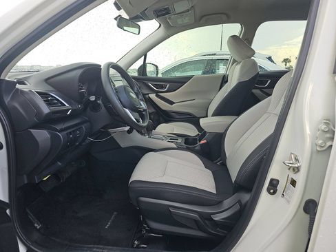 Used 2023 Subaru Forester AWD/4WD image 5