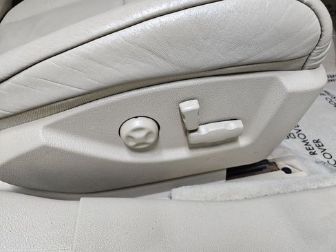 Used 2008 Cadillac STS V8 AWD w/ Preferred Equipment Group image 13