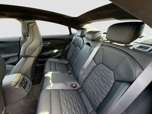 New 2026 Audi RS e-tron GT performance image 21