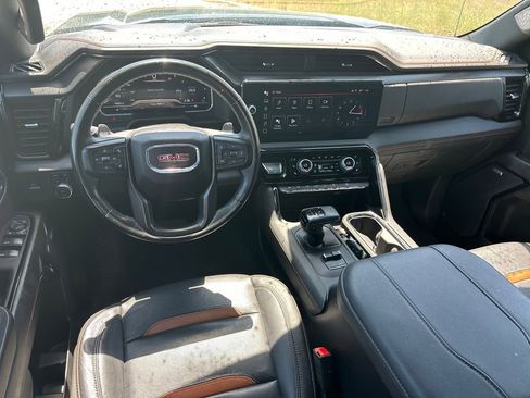 Used 2024 GMC Sierra 1500 AT4 w/ Technology Package AWD/4WD image 22