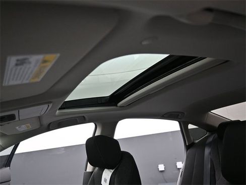 New 2025 Honda Accord SE image 4