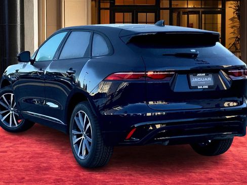 New 2025 Jaguar F-PACE R-Dynamic S image 4