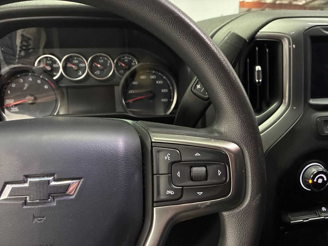 Used 2021 Chevrolet Silverado 1500 Custom w/ Safety Confidence Package AWD/4WD image 12