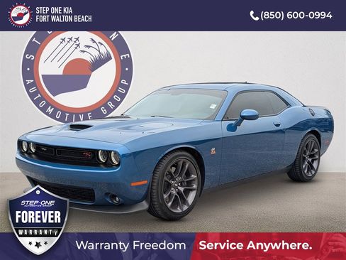 Used 2023 Dodge Challenger R/T Scat Pack image 1