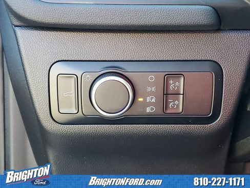 Used 2024 Ford Escape ST-Line w/ Tech Pack #1 AWD/4WD image 18
