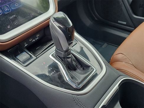 Used 2020 Subaru Outback Touring XT image 29
