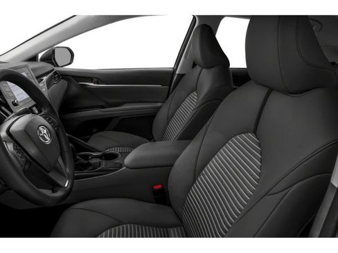 Used 2024 Toyota Camry SE FWD image 6