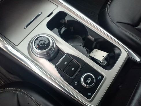 Certified 2023 Ford Explorer XLT w/ Equipment Group 202A image 23