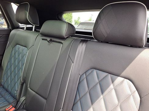 New 2026 Volkswagen Atlas Cross Sport SEL Premium R-Line image 21