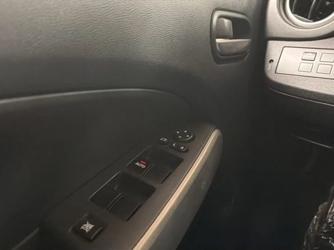 Used 2012 MAZDA MAZDA2 Sport FWD image 14