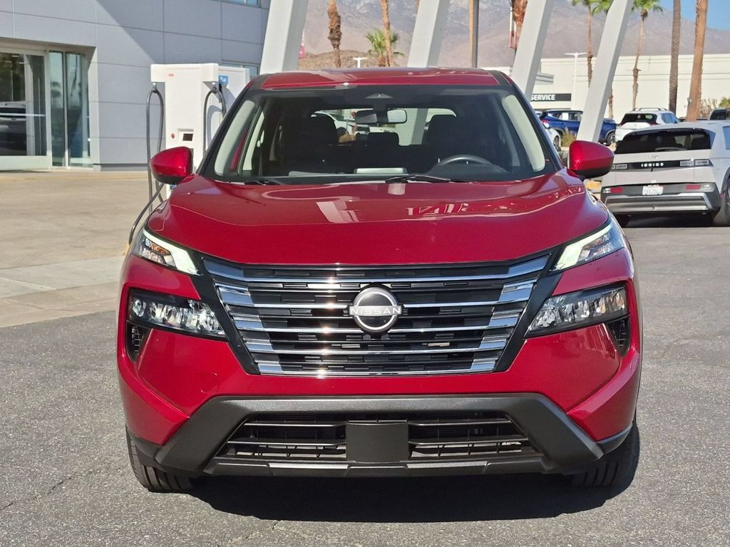 Used 2024 Nissan Rogue SV FWD image 7