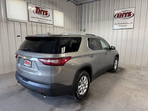 Used 2018 Chevrolet Traverse LT AWD/4WD image 3