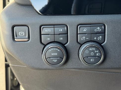 Used 2024 Chevrolet Silverado 3500 LTZ image 12