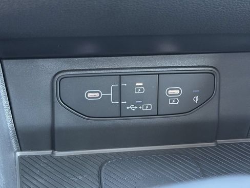 Certified 2026 Kia Sportage SX FWD image 31