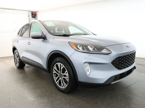 Used 2022 Ford Escape SEL w/ Technology Package image 3