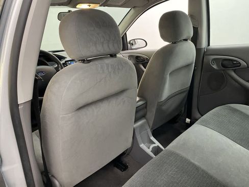Used 2003 Ford Focus SE image 17