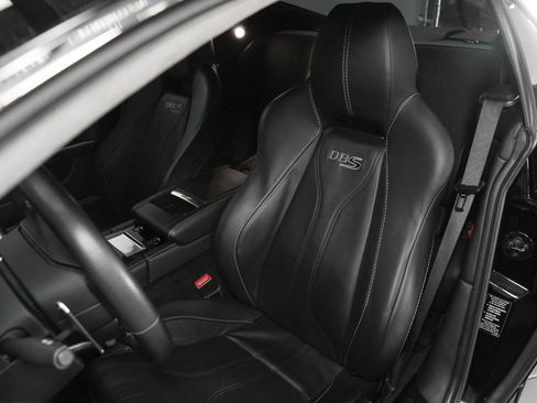 Used 2010 Aston Martin DBS Coupe image 34