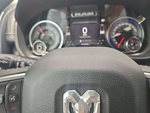 Used 2022 RAM 1500 Laramie AWD/4WD image 8