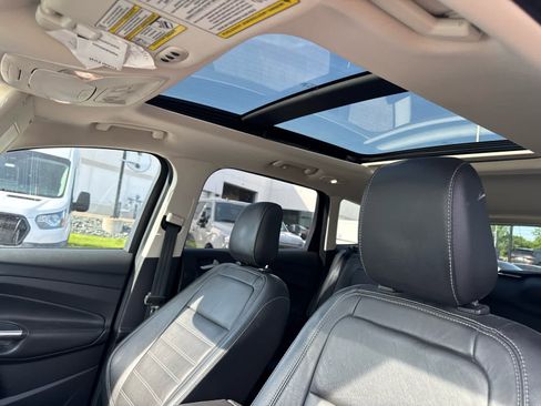 Used 2018 Ford Escape Titanium w/ Ford Safe & Smart Package AWD/4WD image 9