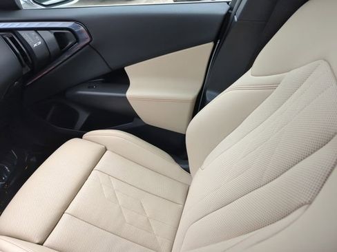 Certified 2025 BMW X3 xDrive30i image 14