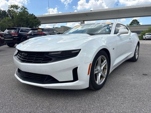 Used 2019 Chevrolet Camaro LT RWD image 7