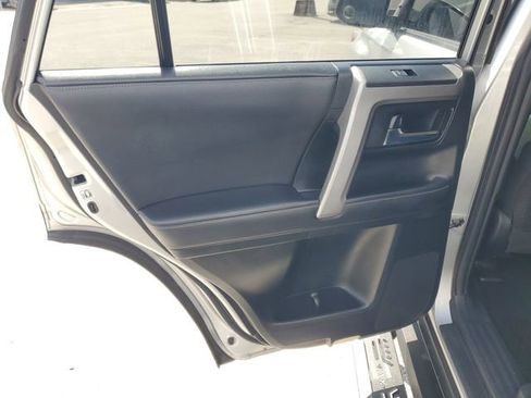 Used 2019 Toyota 4Runner SR5 image 28