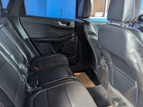 Used 2023 Ford Escape ST-Line image 14