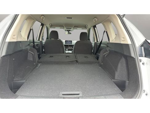Used 2024 Nissan Rogue S AWD/4WD image 13