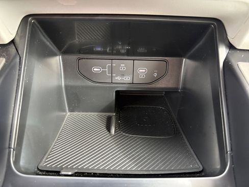 Used 2024 Kia Sorento S w/ Panoramic Sunroof Package image 20