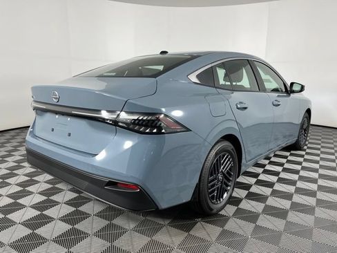 New 2026 Nissan Sentra SV w/ SV Convenience Package FWD image 11