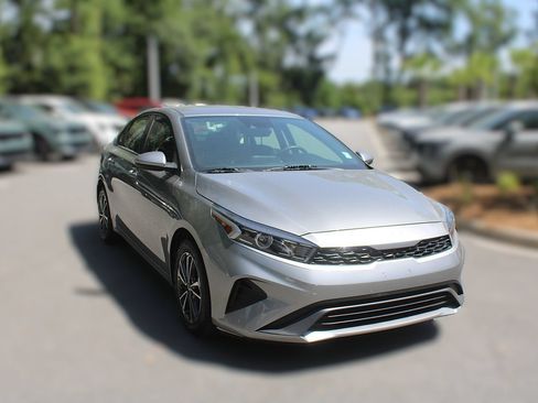 Certified 2024 Kia Forte LXS FWD image 14