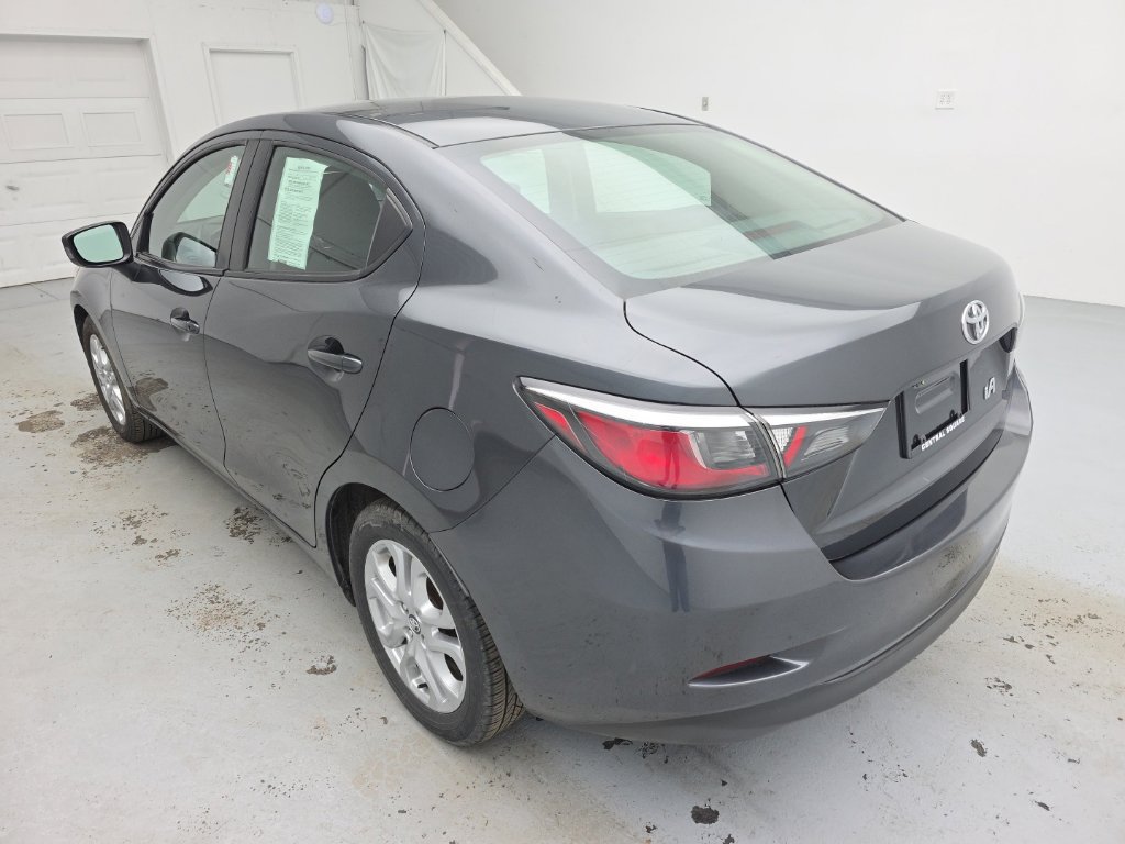 Used 2018 Toyota Yaris iA FWD image 9