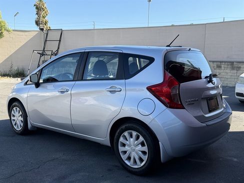 Used 2015 Nissan Versa Note SV FWD image 9