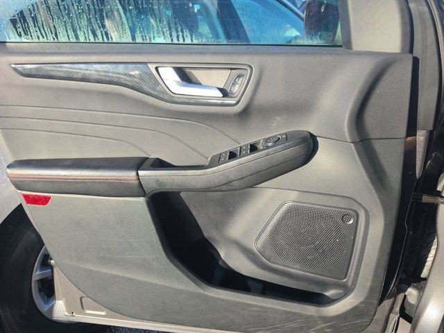 Used 2025 Ford Escape ST-Line FWD image 9