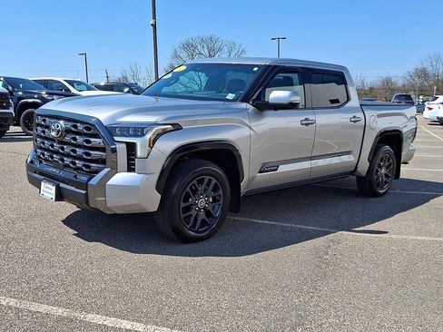 Used 2023 Toyota Tundra Platinum AWD/4WD image 6