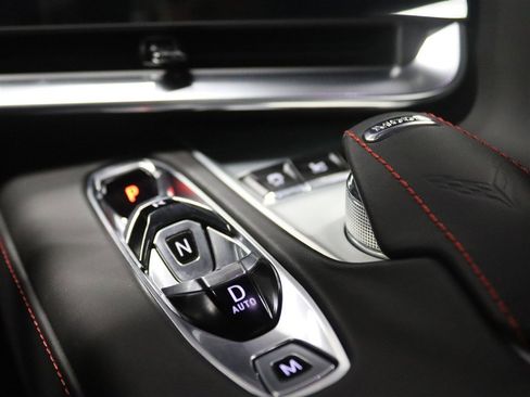 Used 2021 Chevrolet Corvette Stingray Premium Cpe w/ Z51 Performance Package RWD image 36