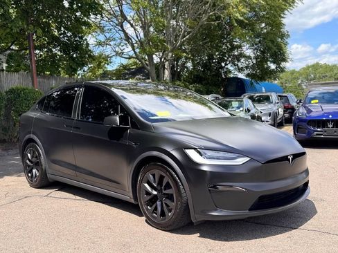 Used 2022 Tesla Model X Plaid AWD/4WD image 8