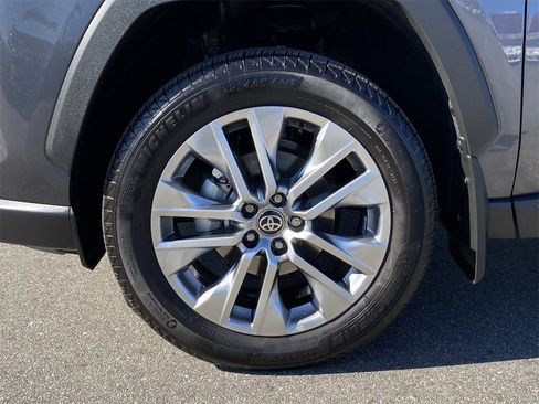 Certified 2025 Toyota RAV4 XLE Premium image 12