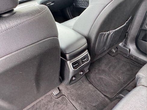 Used 2022 Hyundai Santa Fe SEL FWD image 12