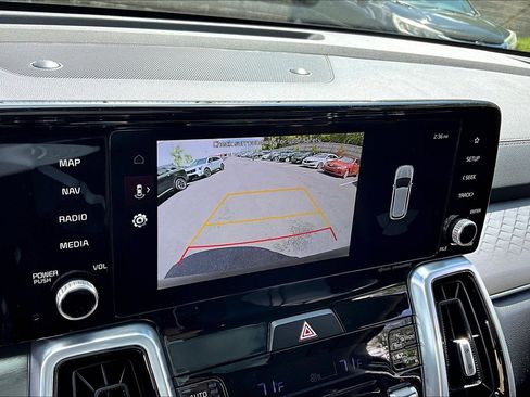 Certified 2023 Kia Sorento SX AWD/4WD image 15