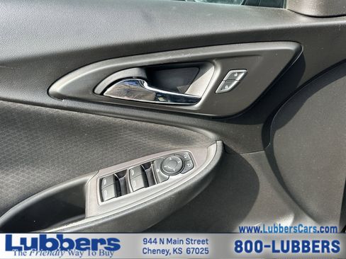 Used 2020 Chevrolet Malibu LS image 12