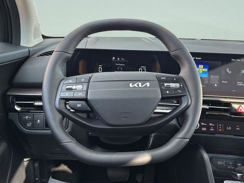 New 2026 Kia Sportage EX w/ EX Panorama Roof Package image 15